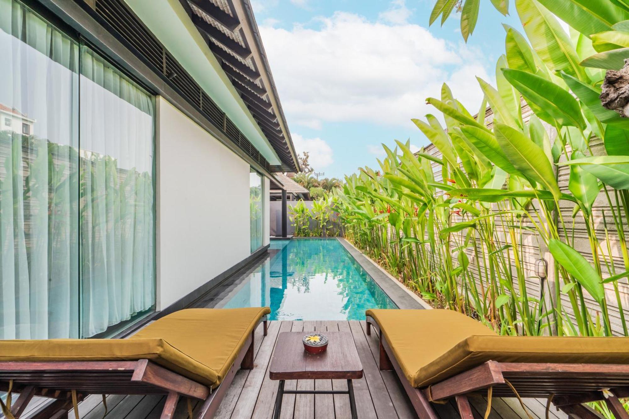 Javana Royal Villas Seminyak Exterior foto